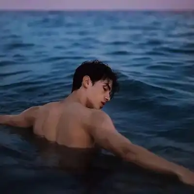 靳高妍